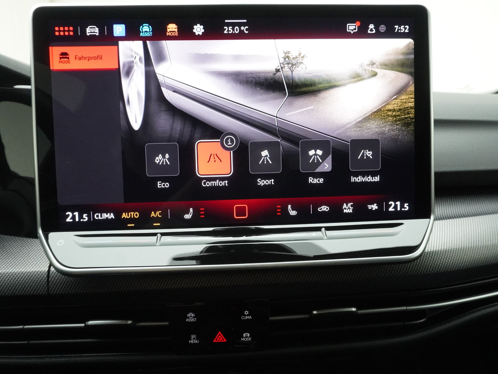 VW Golf 8.5 2.0 TSI DSG R Black Edition 4Motion (2025)