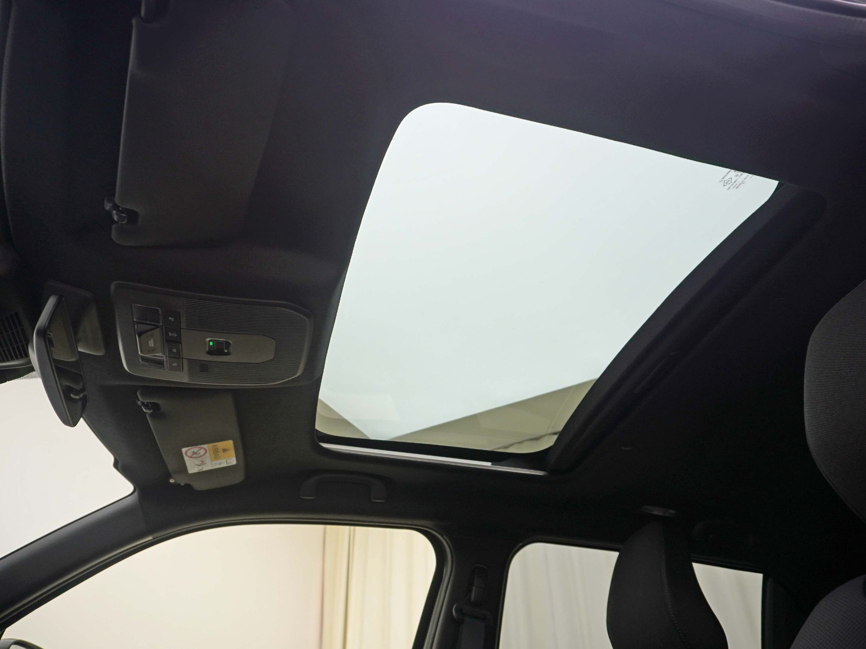 SUZUKI e Vitara Compact Top 4×4