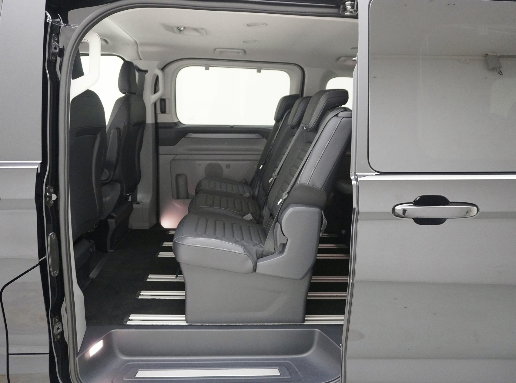 FORD Tourneo Custom L1 2.5 Plug-in-Hybrid Titanium X