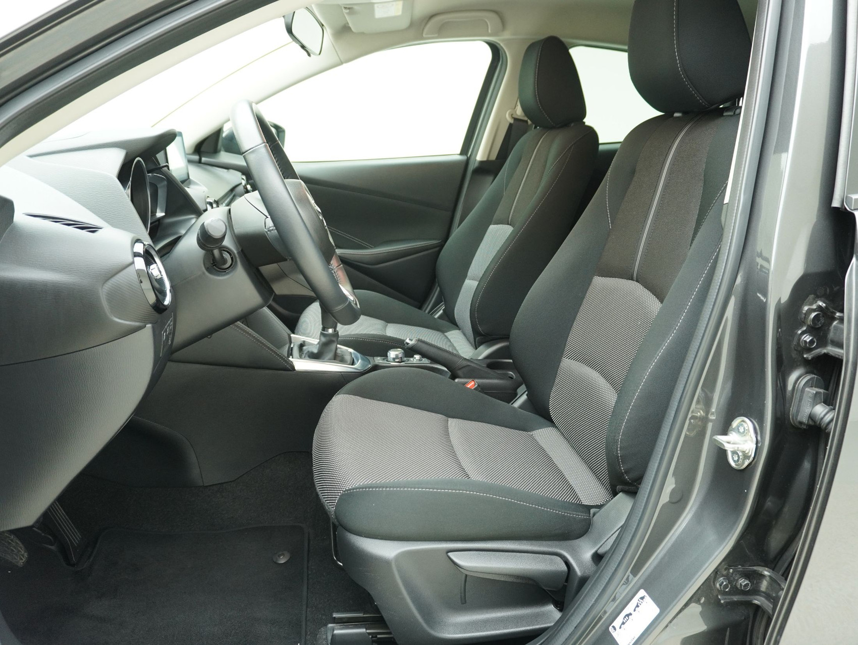 MAZDA 2 1.5 Revolution