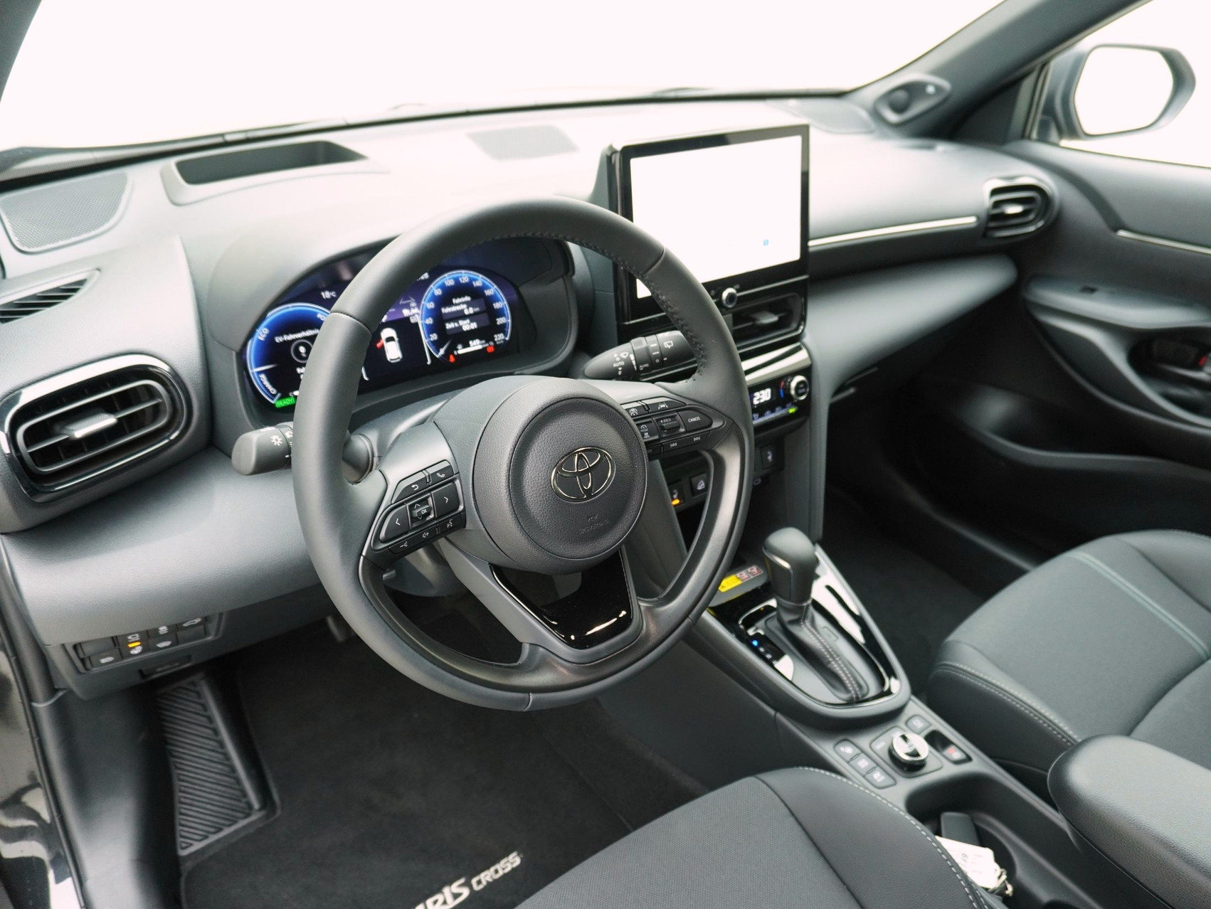 TOYOTA Yaris Cross 1.5 VVT-i HSD Premium AWD-i ** 4×4 ** 360° Kamera **