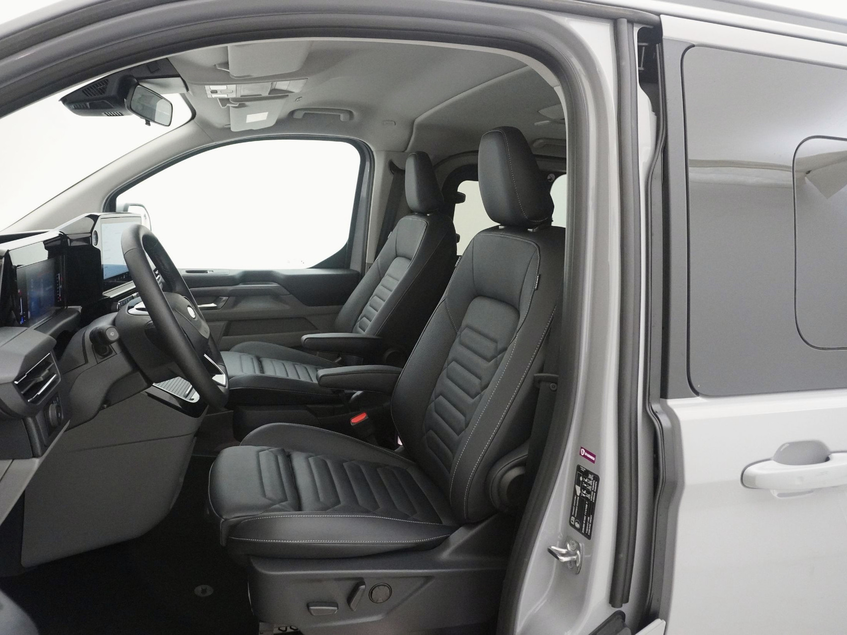 FORD Tourneo Custom 320 L1 2.0 TDCI Titanium X