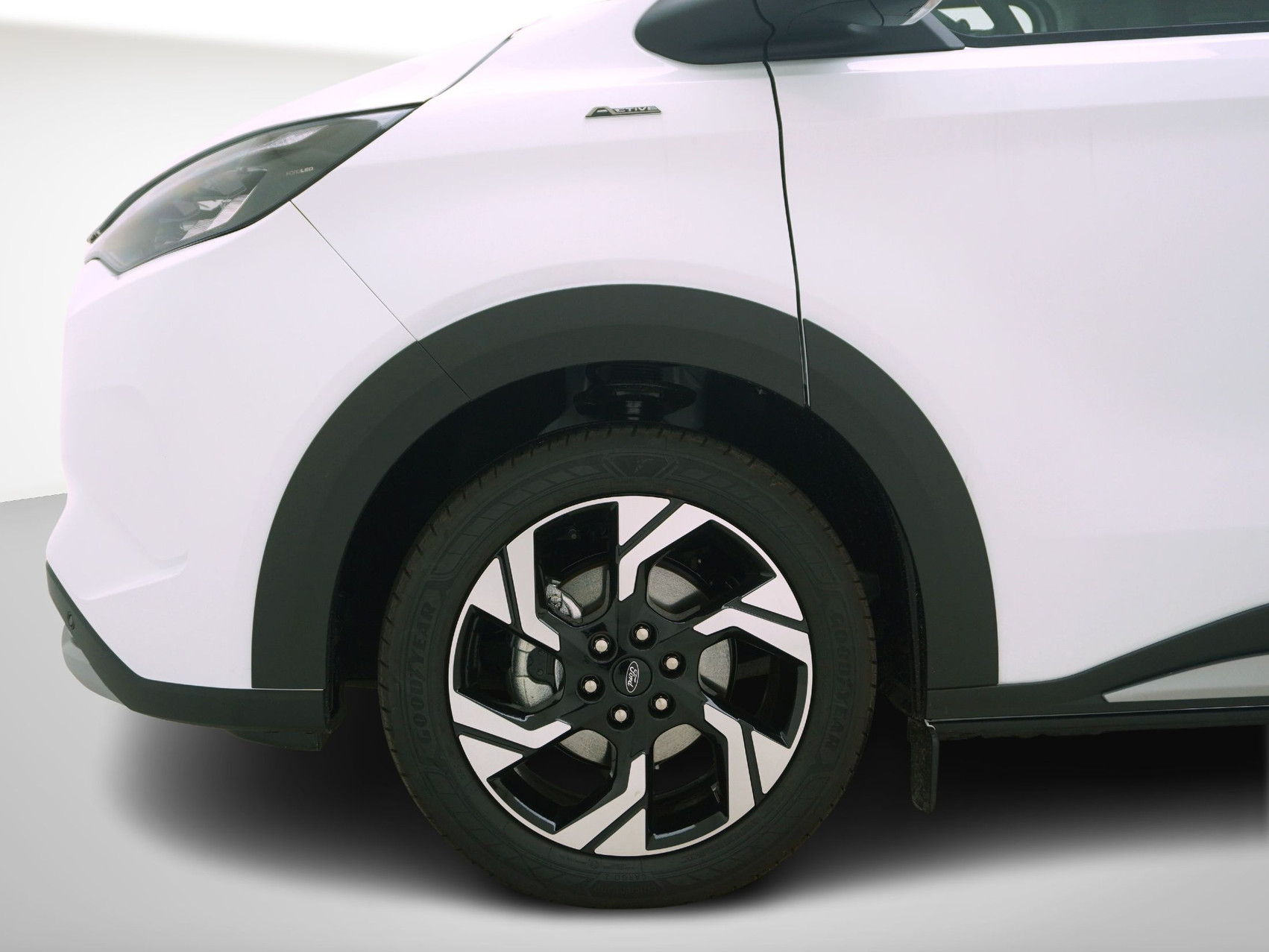 FORD Tourneo Custom L1 2.5 Plug-in-Hybrid Active