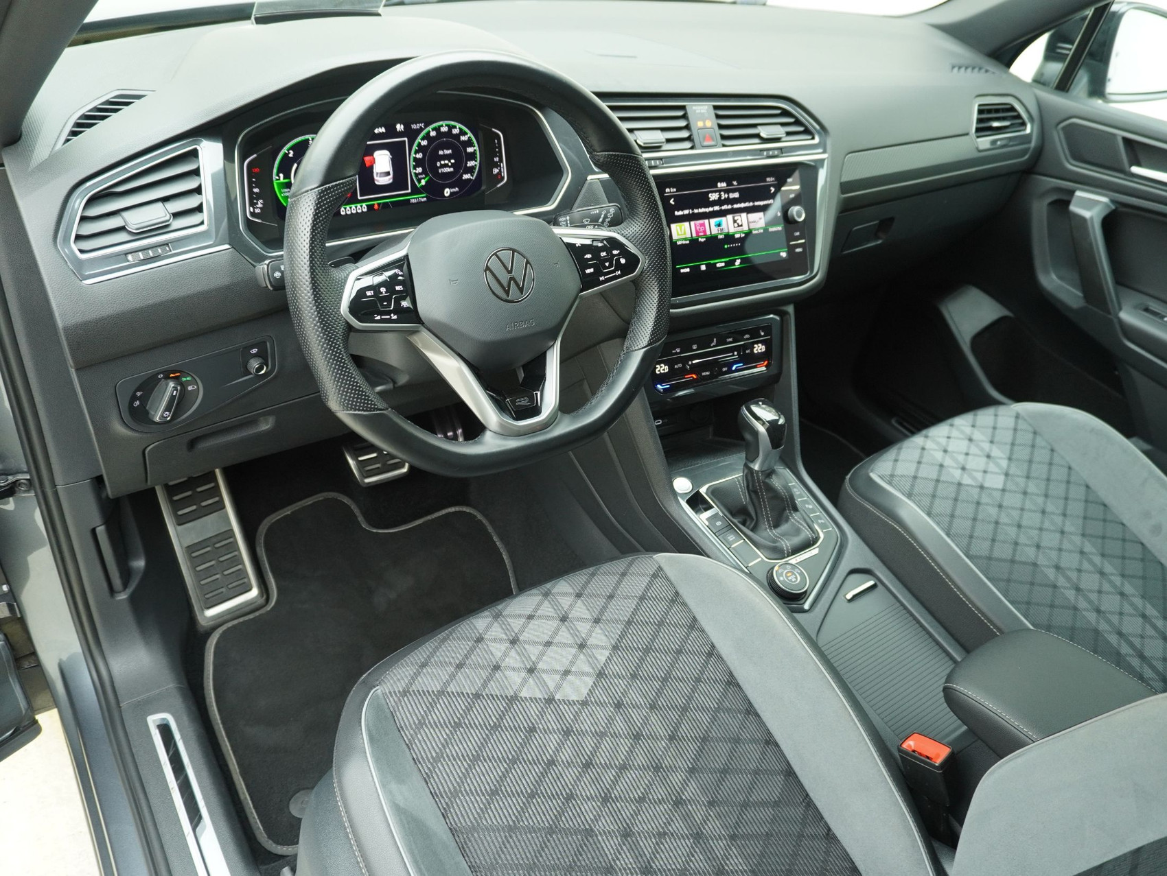 VW Tiguan Allspace 2.0 TDI DSG R-Line Black Style 4Motion