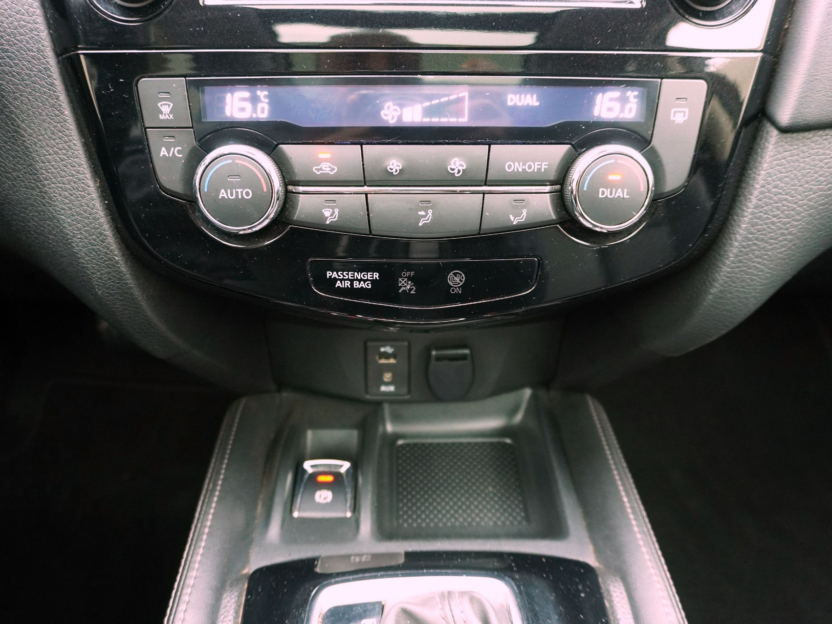 NISSAN X-Trail 1.3 DIG-T Tekna