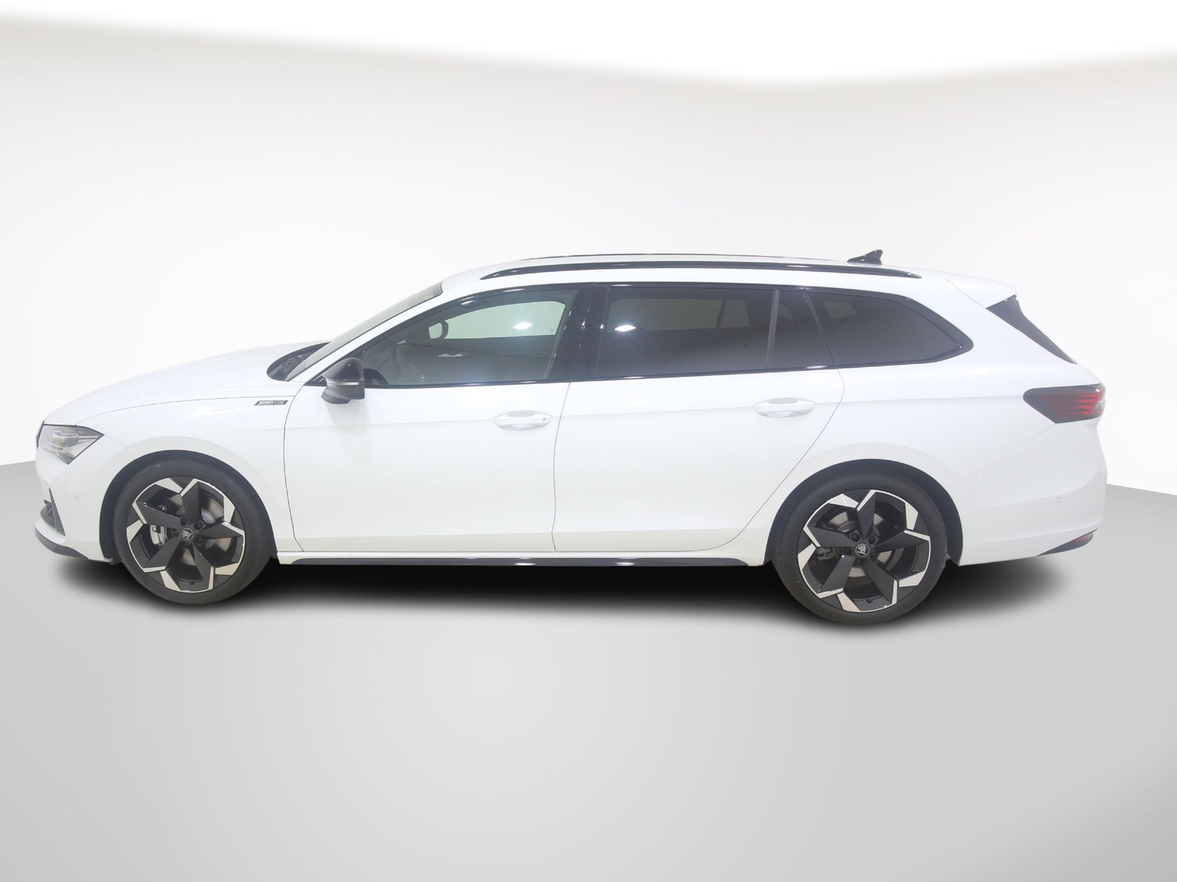 SKODA Superb 2.0 TSI Sportline 4×4 DSG