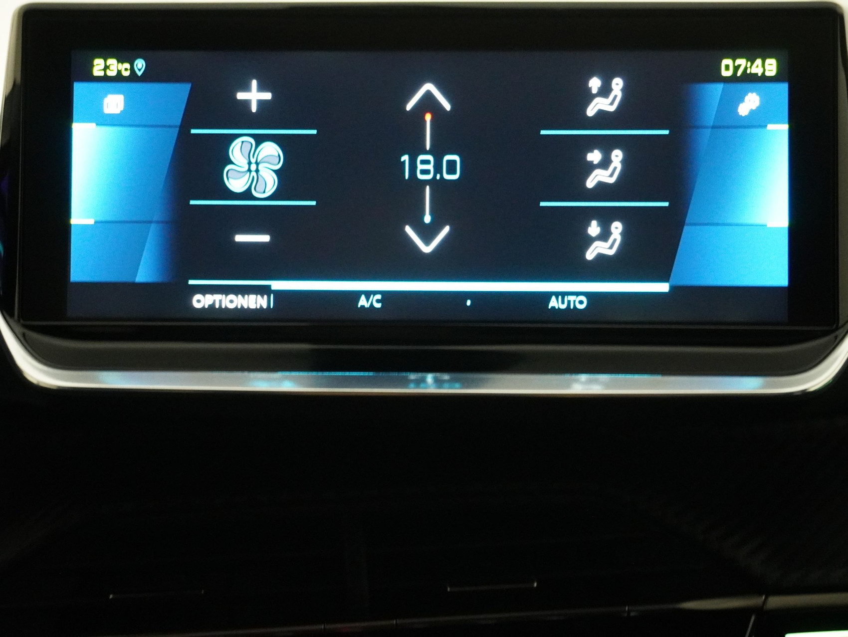 PEUGEOT 208 e-GT Pack