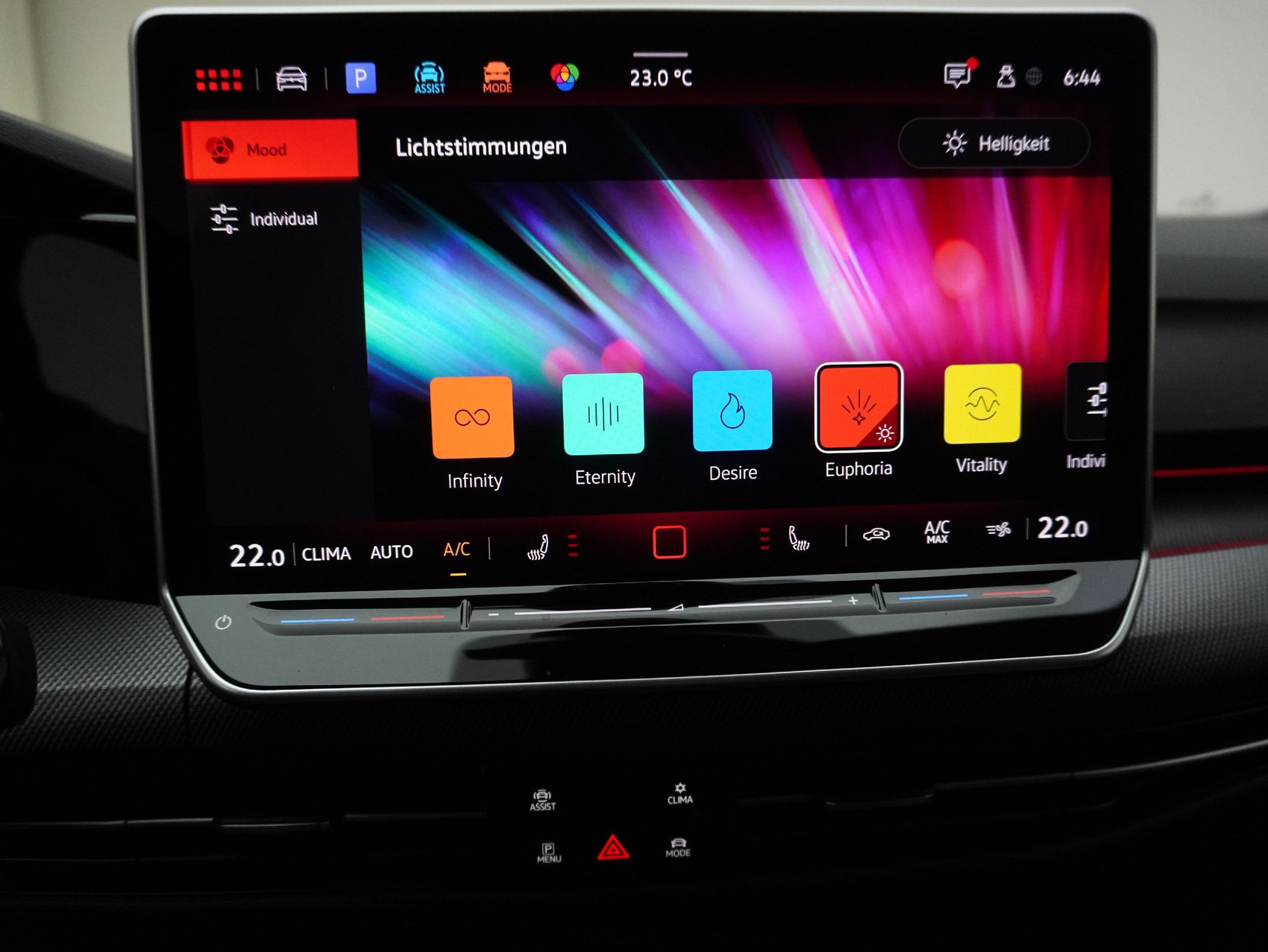 VW Golf 8.5 2.0 TSI DSG GTI Black Style (2025) ** Harman/Kardon / Head-Up / Panoramadach **