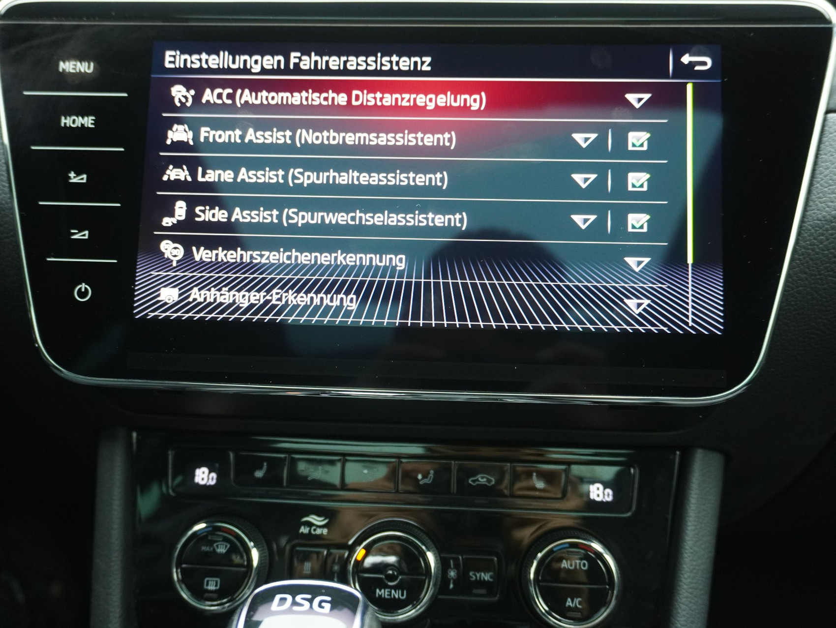 SKODA Superb Combi 1.4 TSI DSG PHEV Sport Line