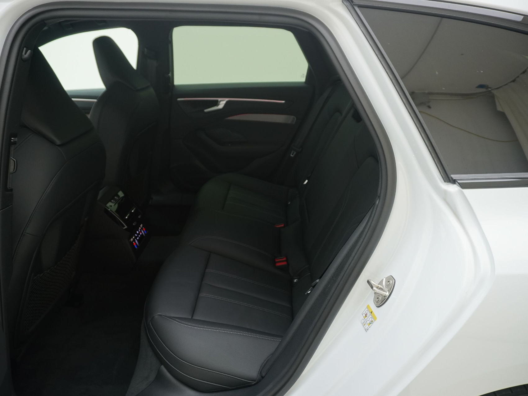 AUDI A6 Avant 2.0 e-hybrid S line quattro S-Tronic