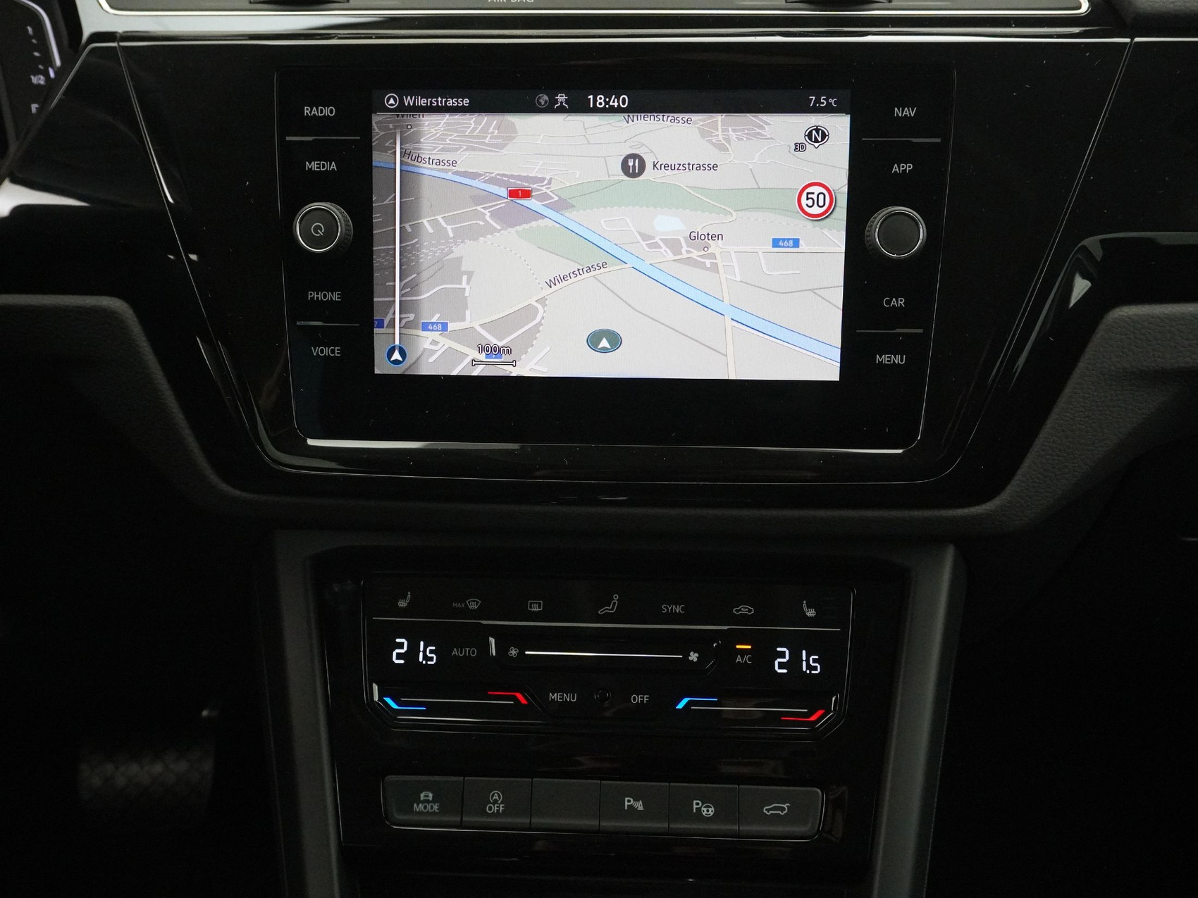 VW Touran 1.5 TSI R-Line DSG