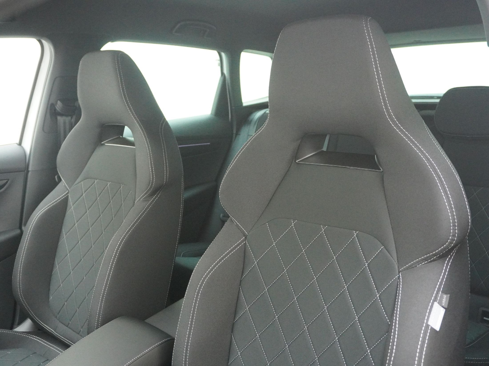 SKODA Karoq 2.0 TSI SportLine DSG 4×4