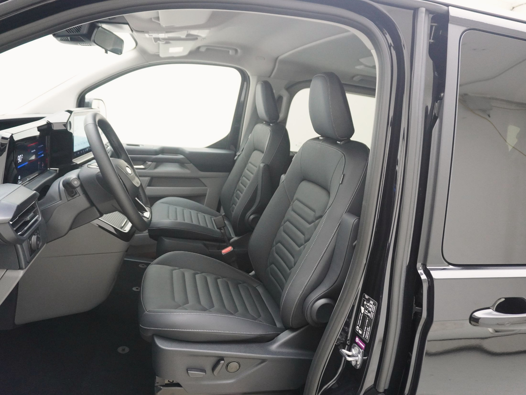 FORD Tourneo Custom 320 L1 2.0 TDCI 4×4 Titanium X