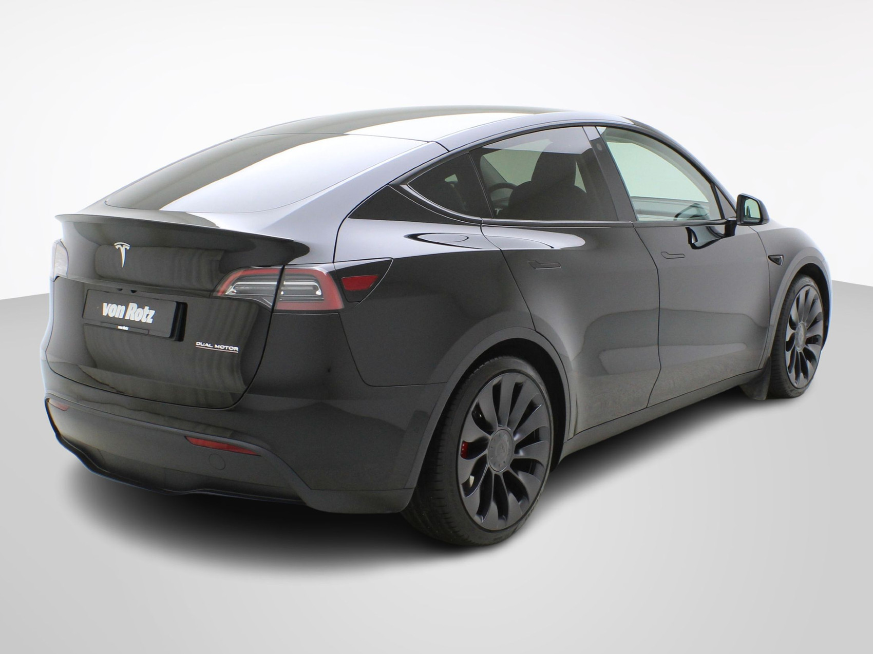 TESLA Model Y Performance D