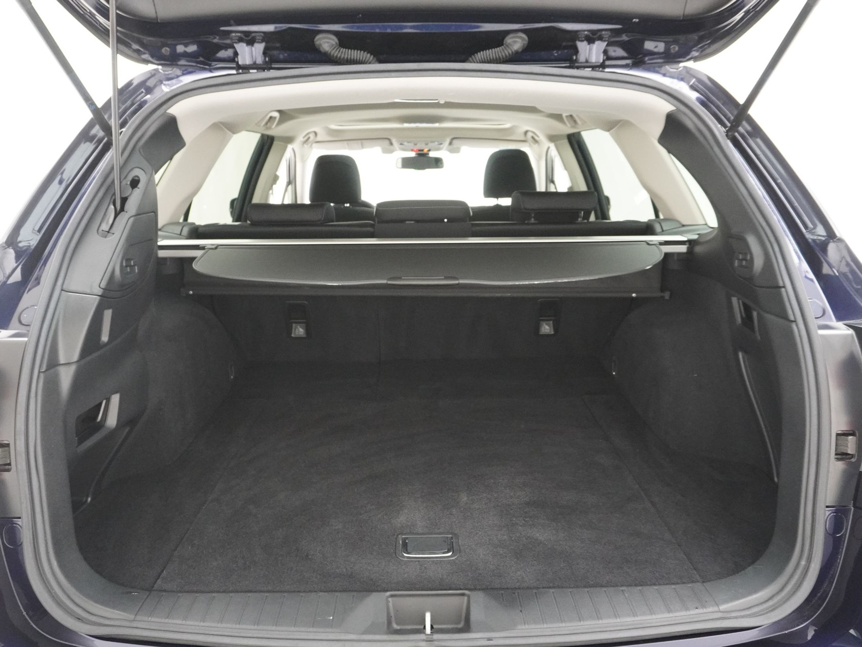 SUBARU Outback 2.5i Swiss Plus