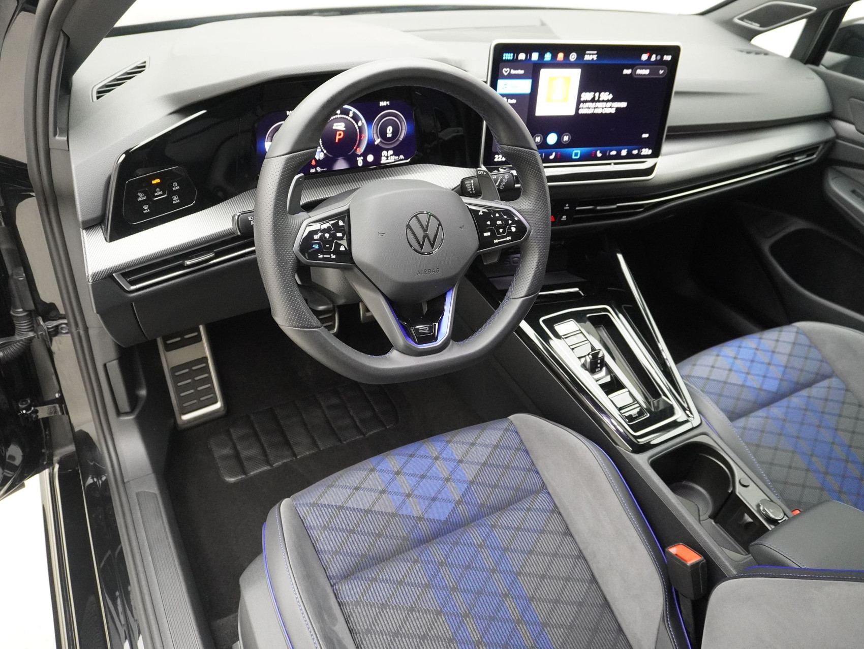 VW Golf 8.5 2.0 TSI DSG R Black Edition 4Motion (2025)