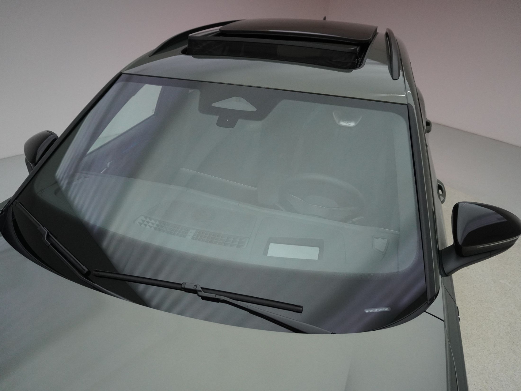 VW Tiguan 2.0 TDI DSG R-Line Black Style 4Motion (2025) **Anhängerkupplung/Head-UP/Panoramadach**