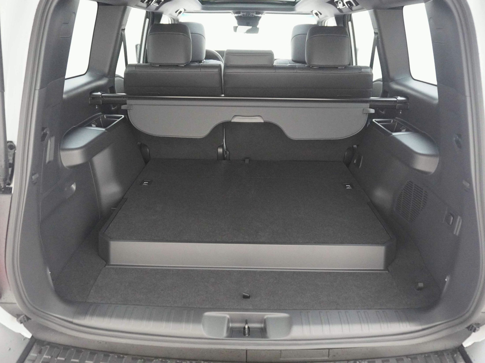 TOYOTA Land Cruiser 2.8 D 48V Invincible