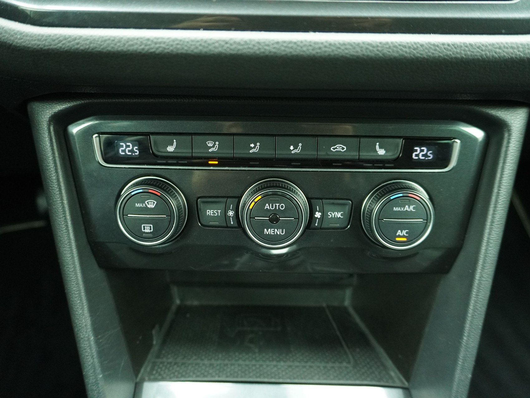 VW Tiguan 2.0 TDI DSG R-Line 4Motion