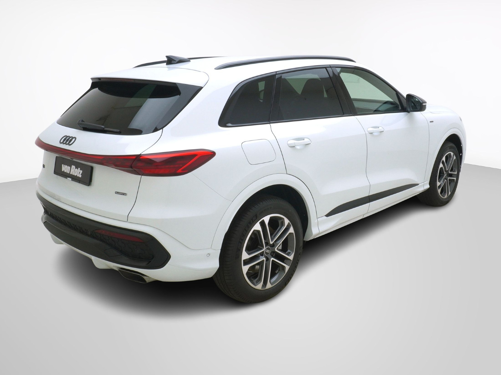 AUDI Q5 SUV 2.0 e-hybrid quattro S-lineTronic