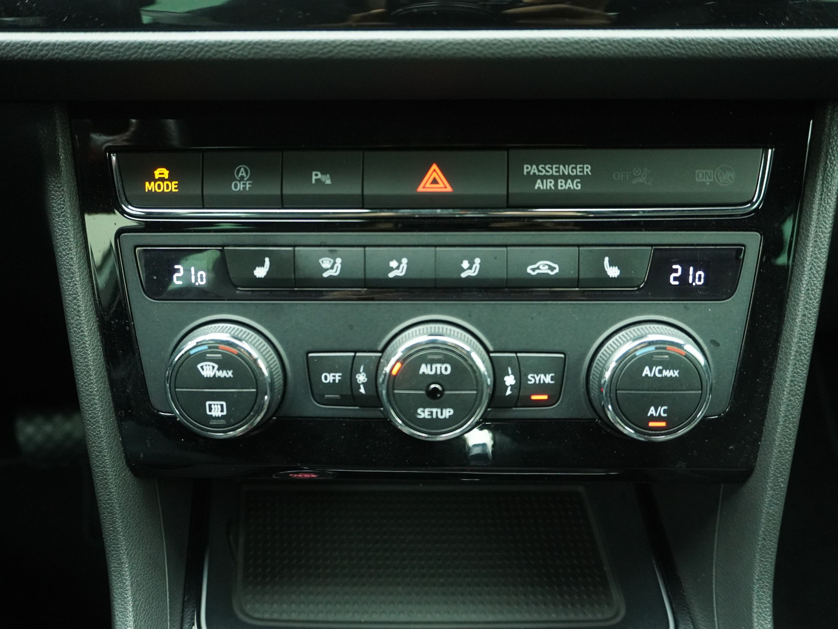 SEAT Leon 1.4 TSI DSG FR