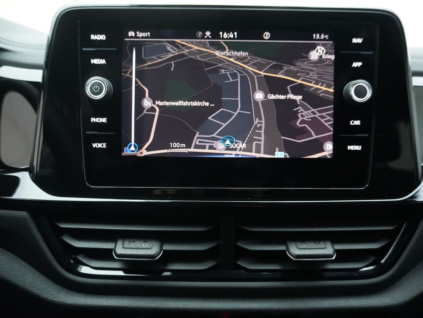 VW T-Roc 2.0 TSI DSG R-Line Black Style 4Motion **Anhängerkupplung und Panoramaglasdach**