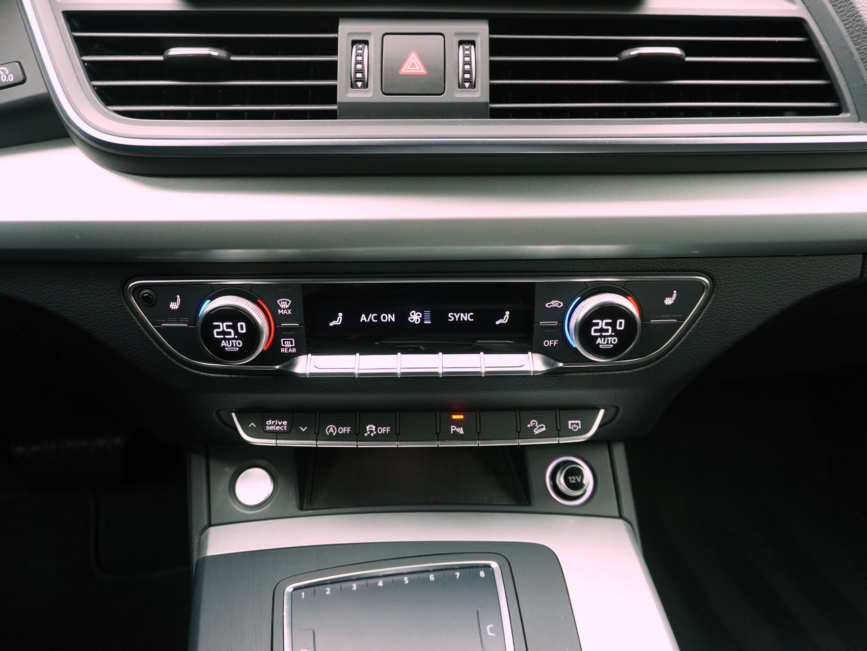 AUDI Q5 2.0 TDI DSG quattro S-Tronic