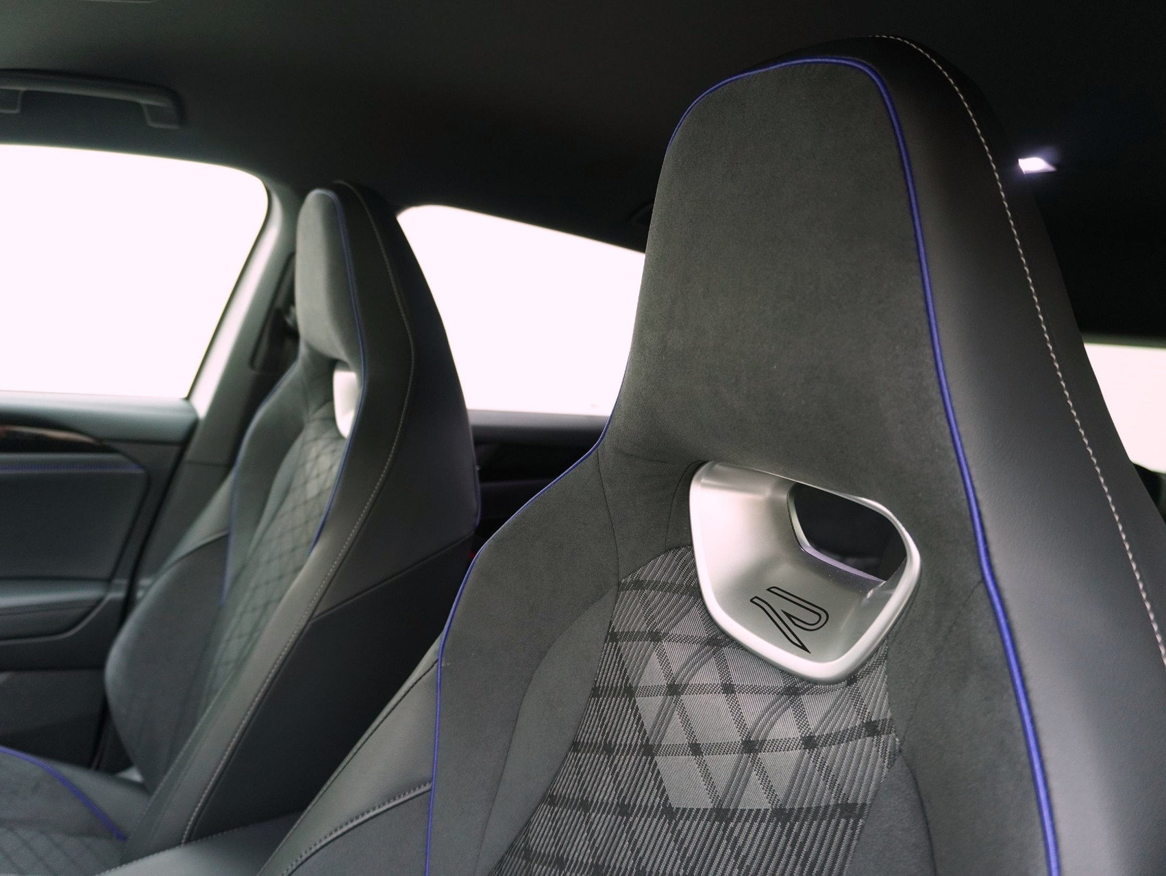 VW Tiguan 2.0 TSI DSG R-Line Black Style 4Motion (2025)