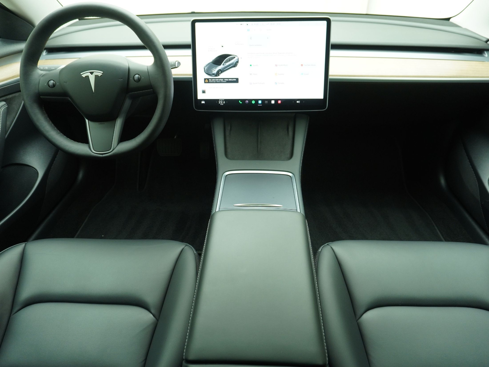 TESLA Model 3 Standart Range Plus RWD