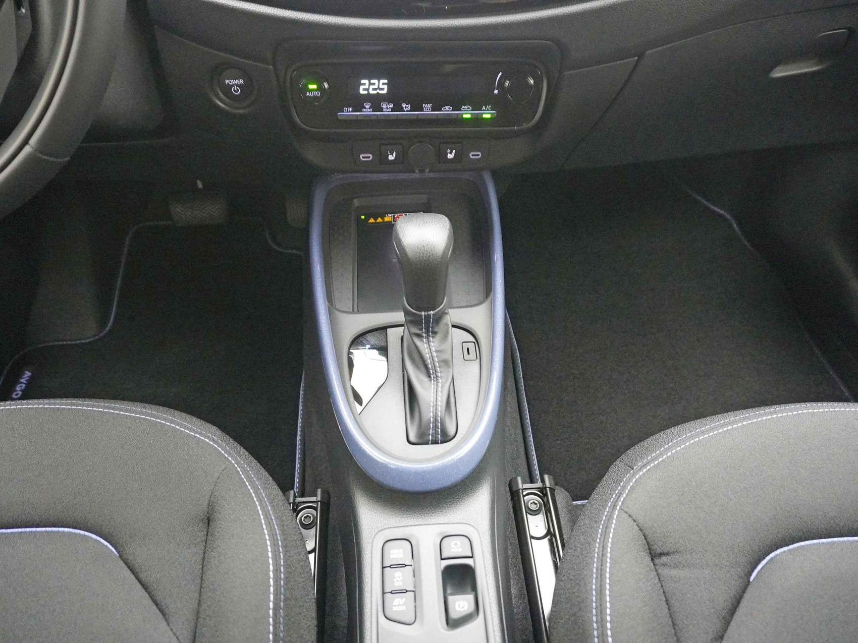 TOYOTA Aygo X 1.5 VVT-i HSD Trend ** Hybrid **