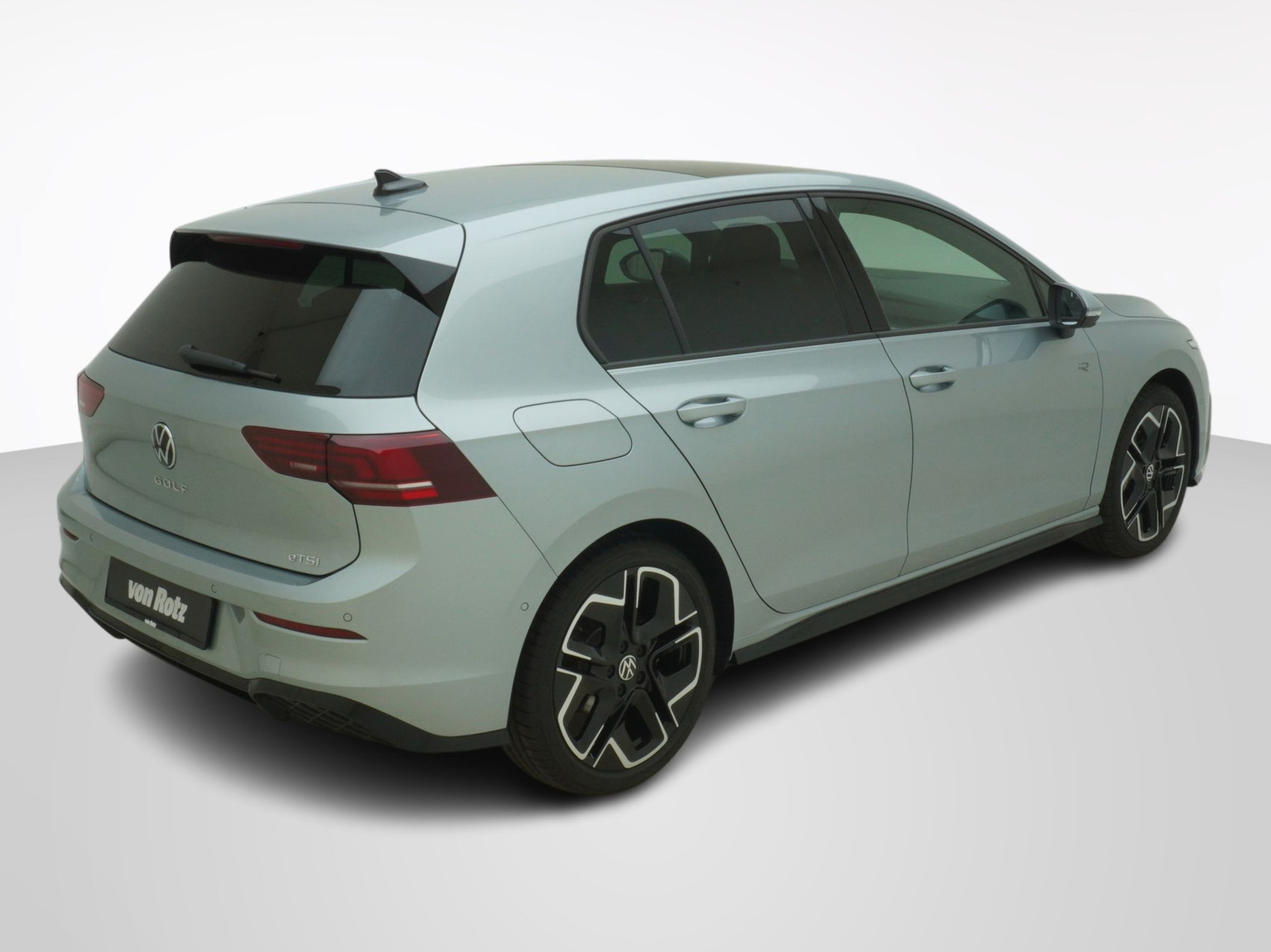 VW Golf VIII 1.5 eTSI R-Line DSG