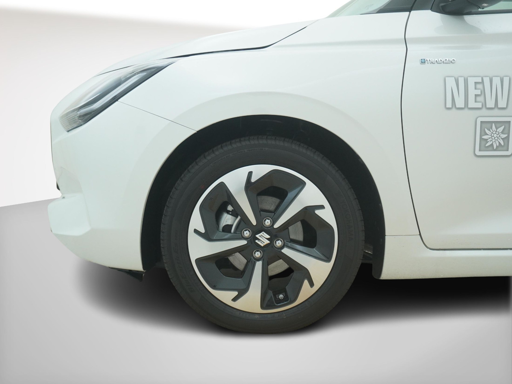 SUZUKI Swift 1.2 Tradizio Top Hybrid 4×4