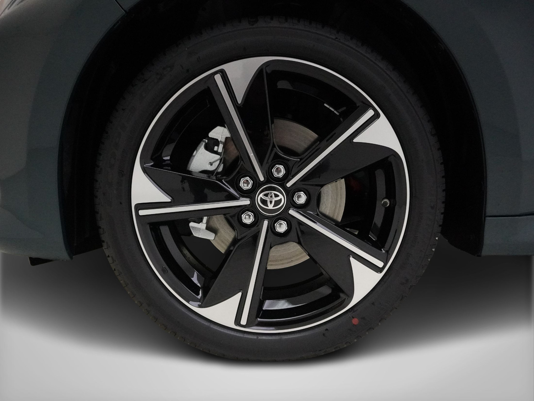 TOYOTA Yaris 1.5 VVT-i HSD Premium ** mit Glasdach **