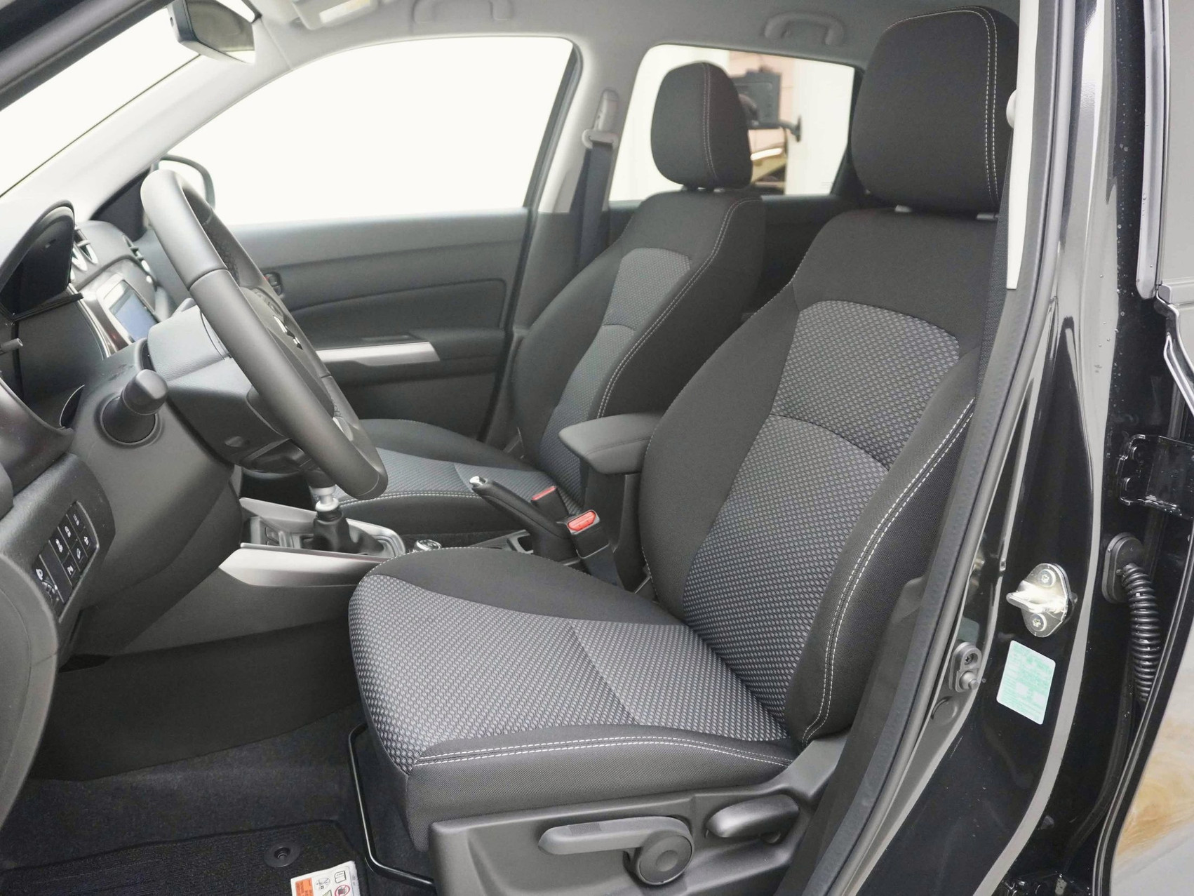 SUZUKI Vitara 1.4 T Compact+ Hybrid 4×4