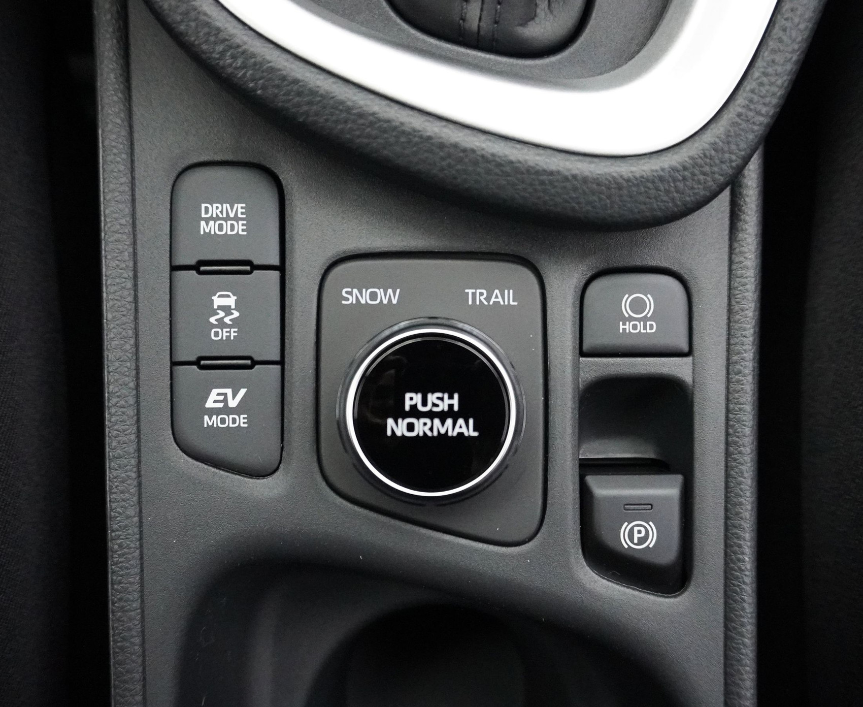 TOYOTA Yaris Cross 1.5 VVT-i HSD Trend AWD-i ** 4×4 ** inkl. 8-Fachbereifung **