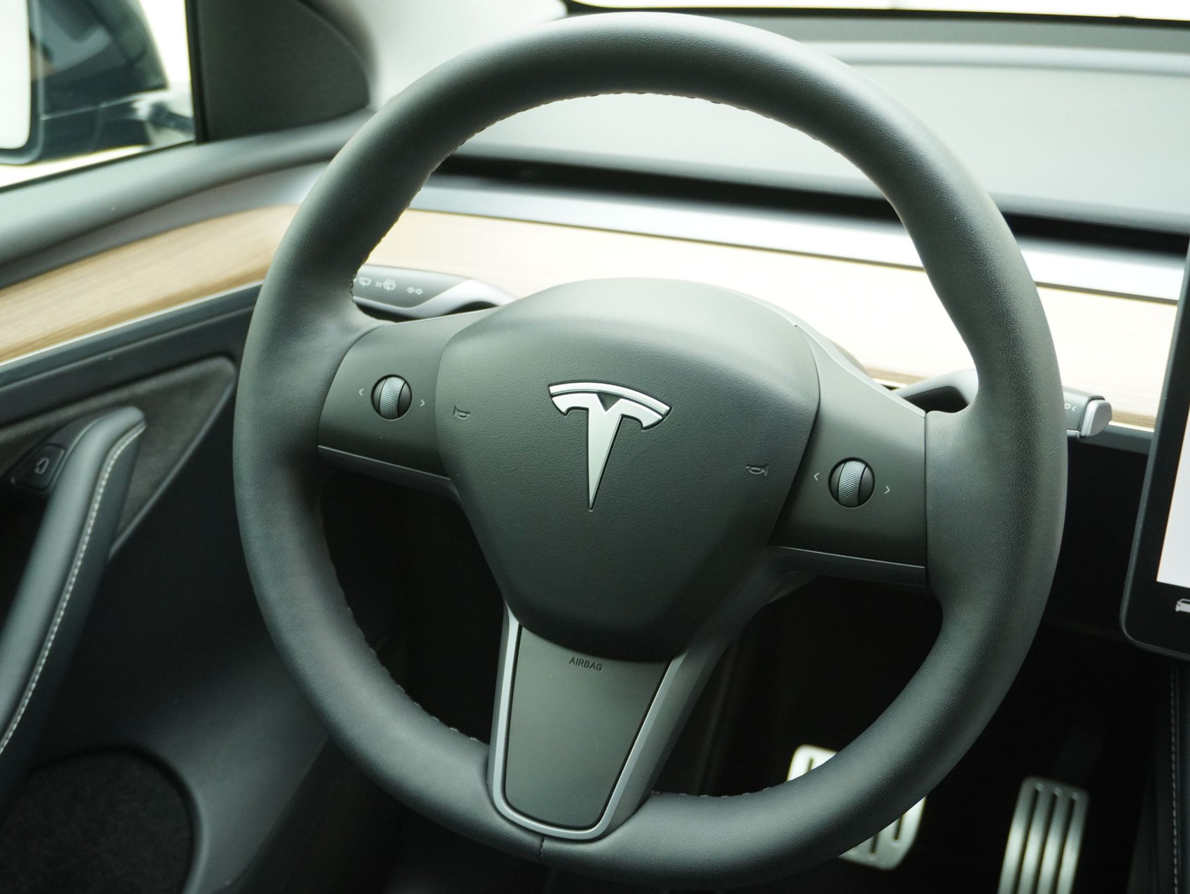 TESLA Model Y Performance D