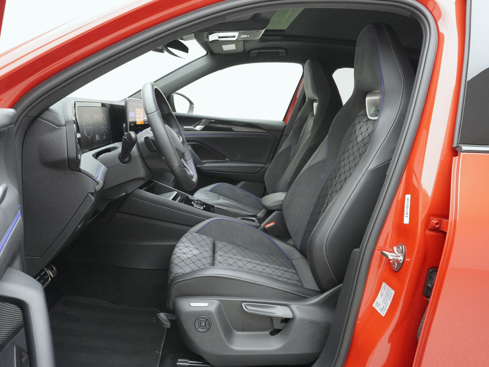 VW Tiguan 2.0 TSI DSG R-Line Black Style 4Motion (2025)