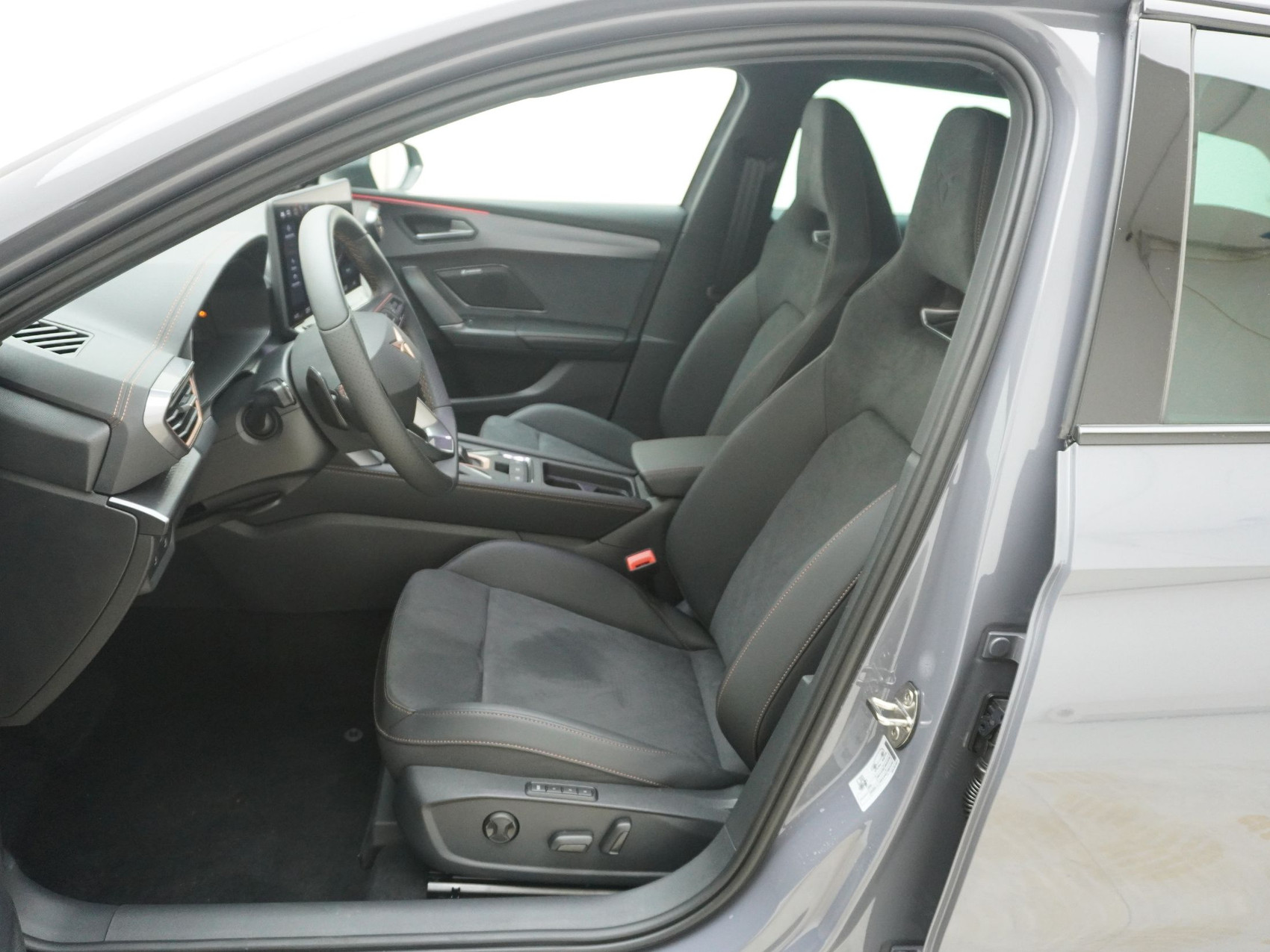 CUPRA Leon ST 2.0 TSI VZ 4Drive DSG