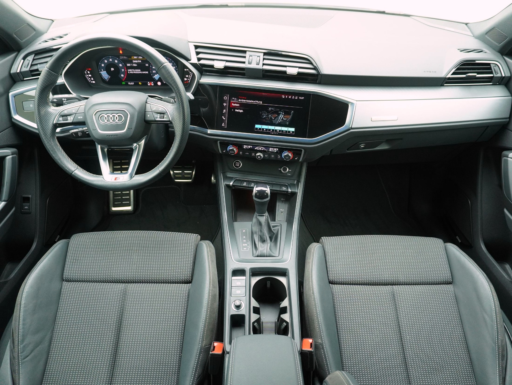 AUDI Q3 35 TFSI S line S-Tronic