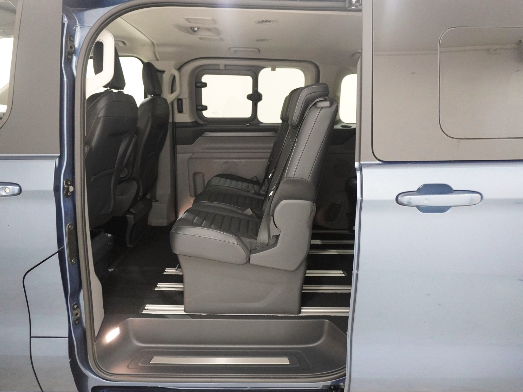 FORD Tourneo Custom 320 L1 2.0 TDCI 4×4 Titanium X