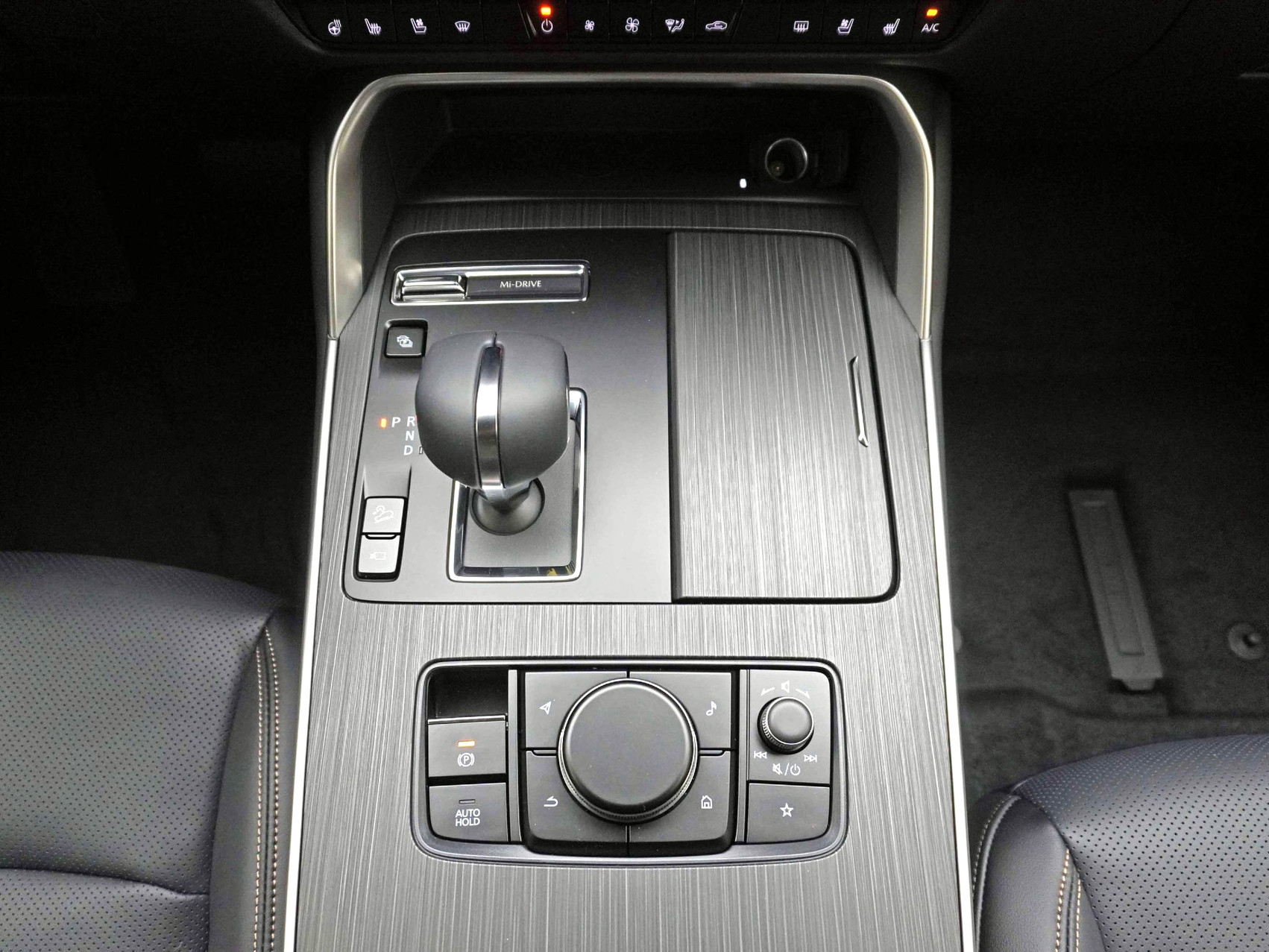 MAZDA CX-60 2.5 PHEV Homura Plus ***Gratis Mazda Service Pack 4 Jahre / 80’000km***