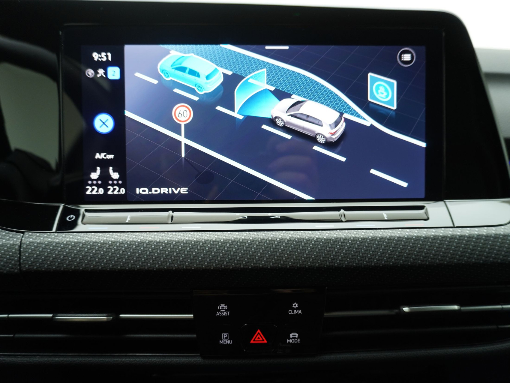 VW Golf 8 1.5 eTSI DSG R-Line