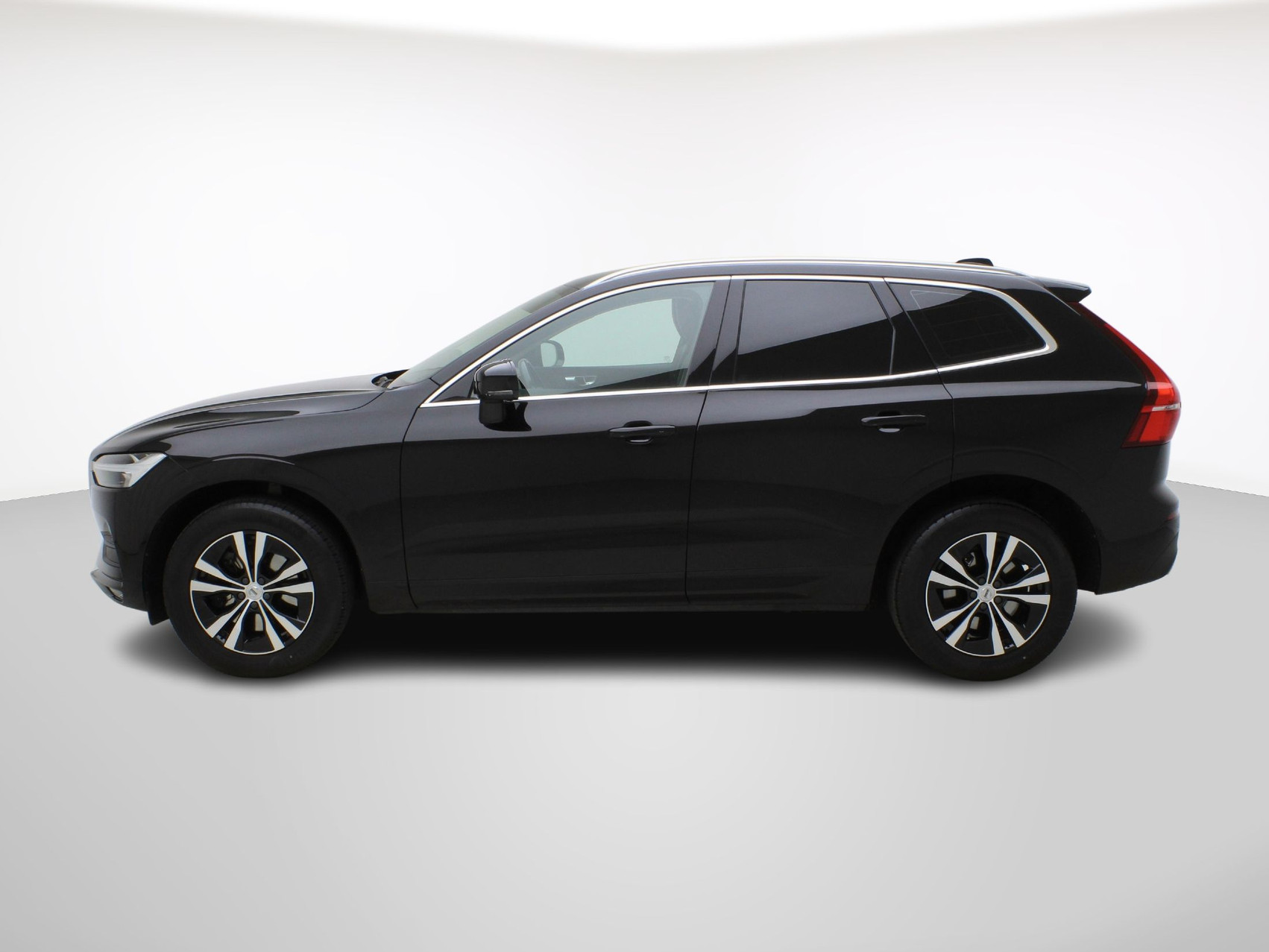 VOLVO XC60 2.0 B4 MH Momentum AWD