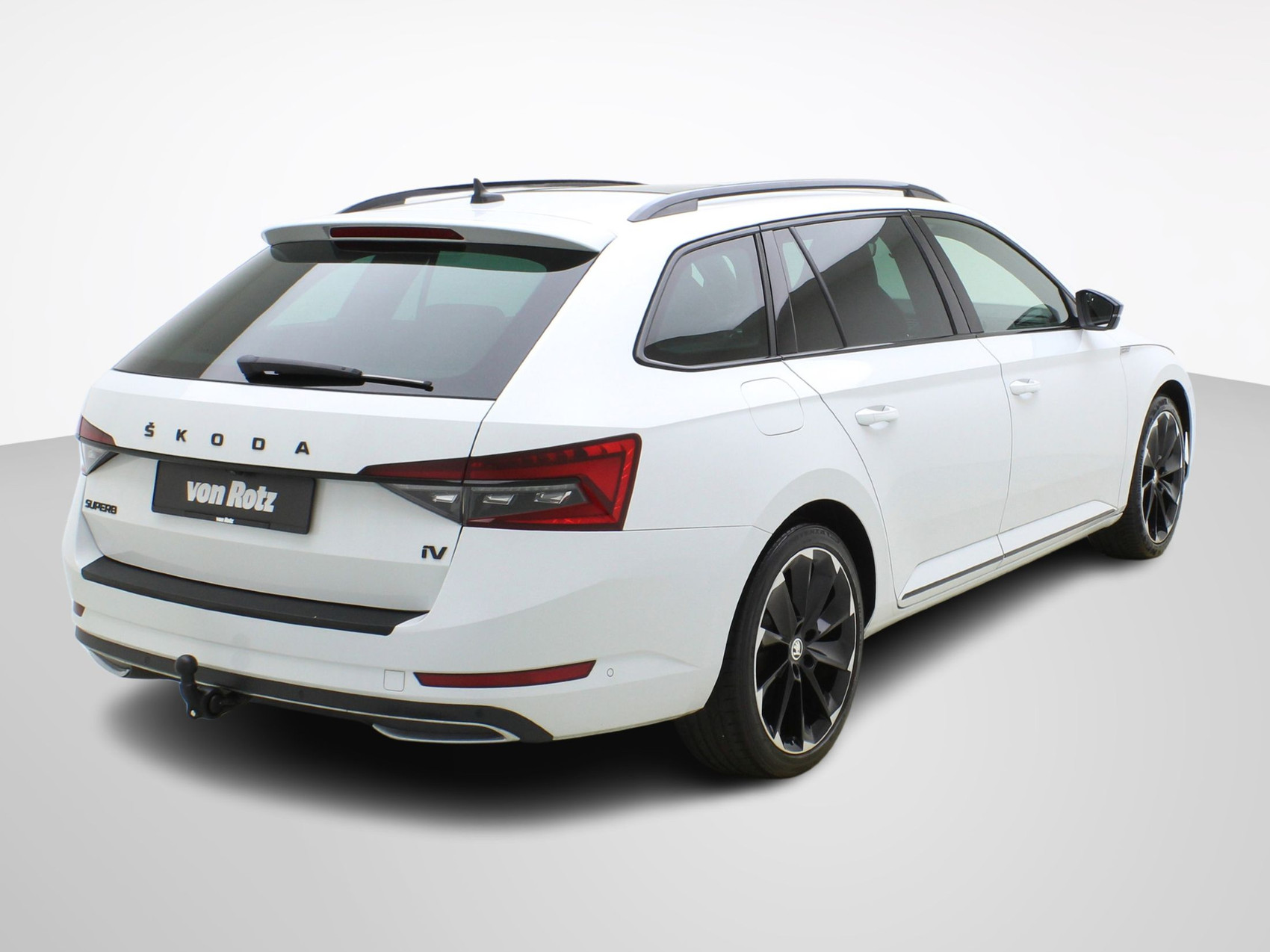 SKODA Superb Combi 1.4 TSI DSG PHEV Sport Line