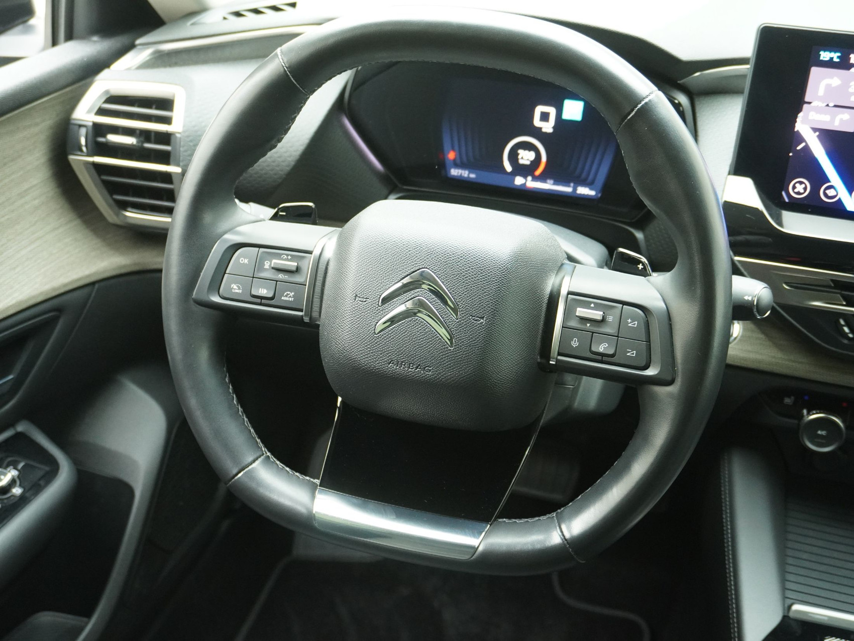 CITROËN C5 X 1.6 PureTech Shine