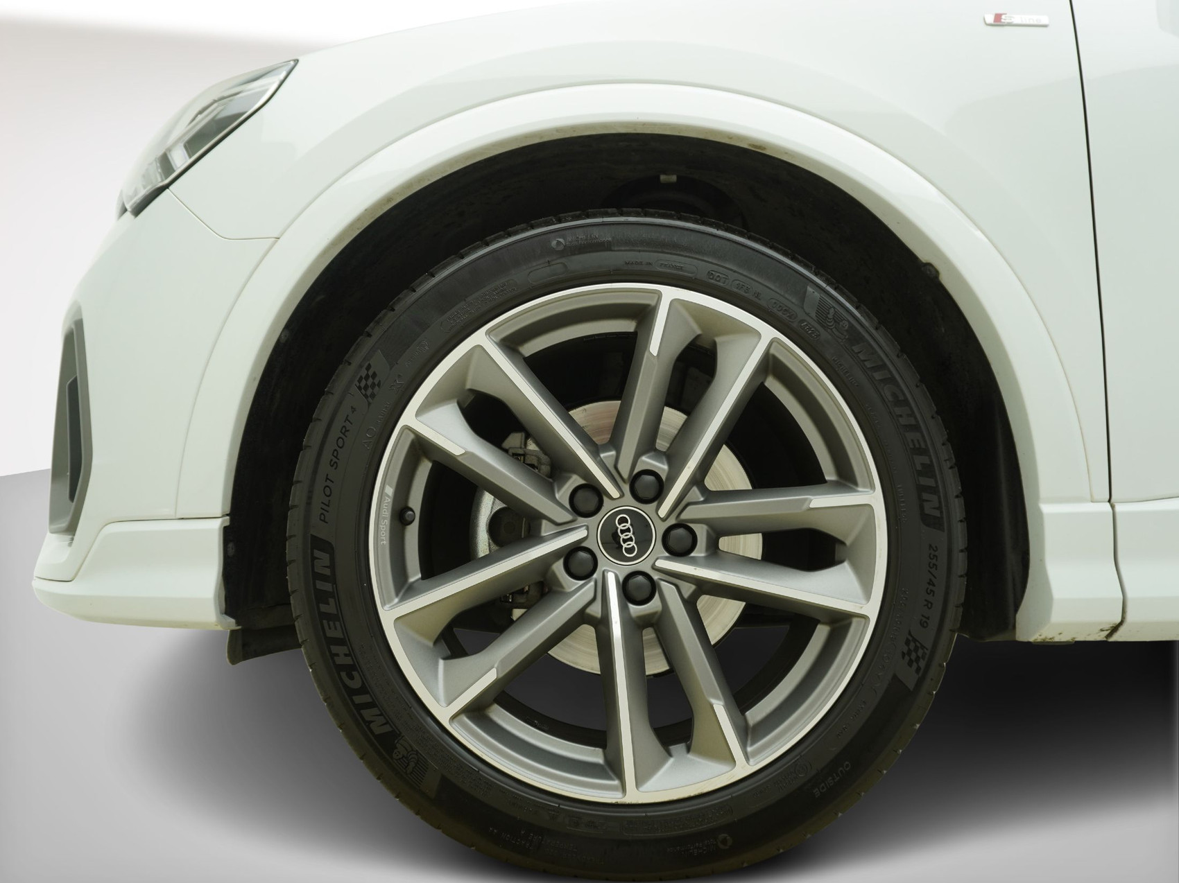 AUDI Q3 35 TFSI S line S-Tronic