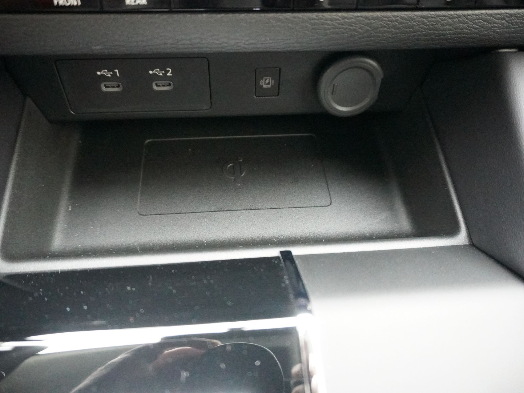 MITSUBISHI Outlander 2.4 PHEV Invite 4×4