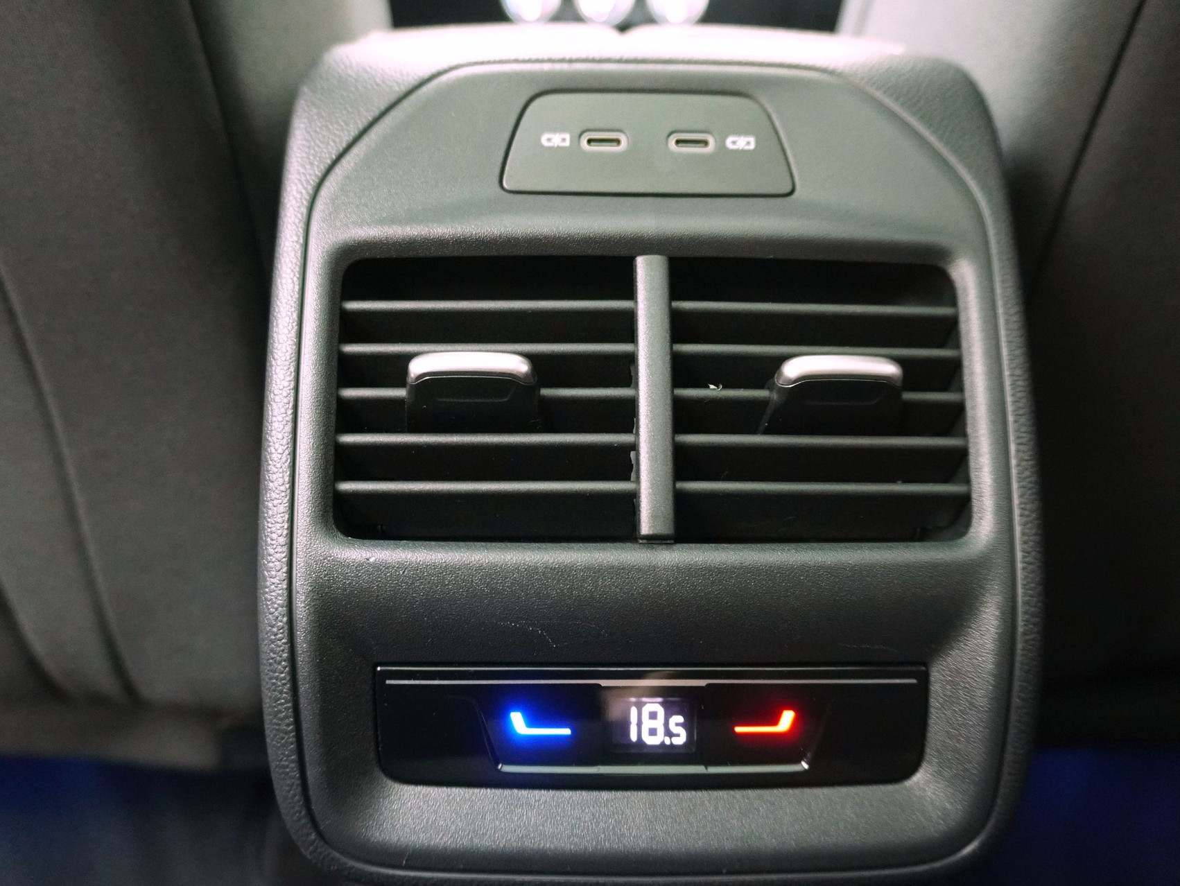 SKODA Superb 2.0 TDI DSG Selection Loft 4×4
