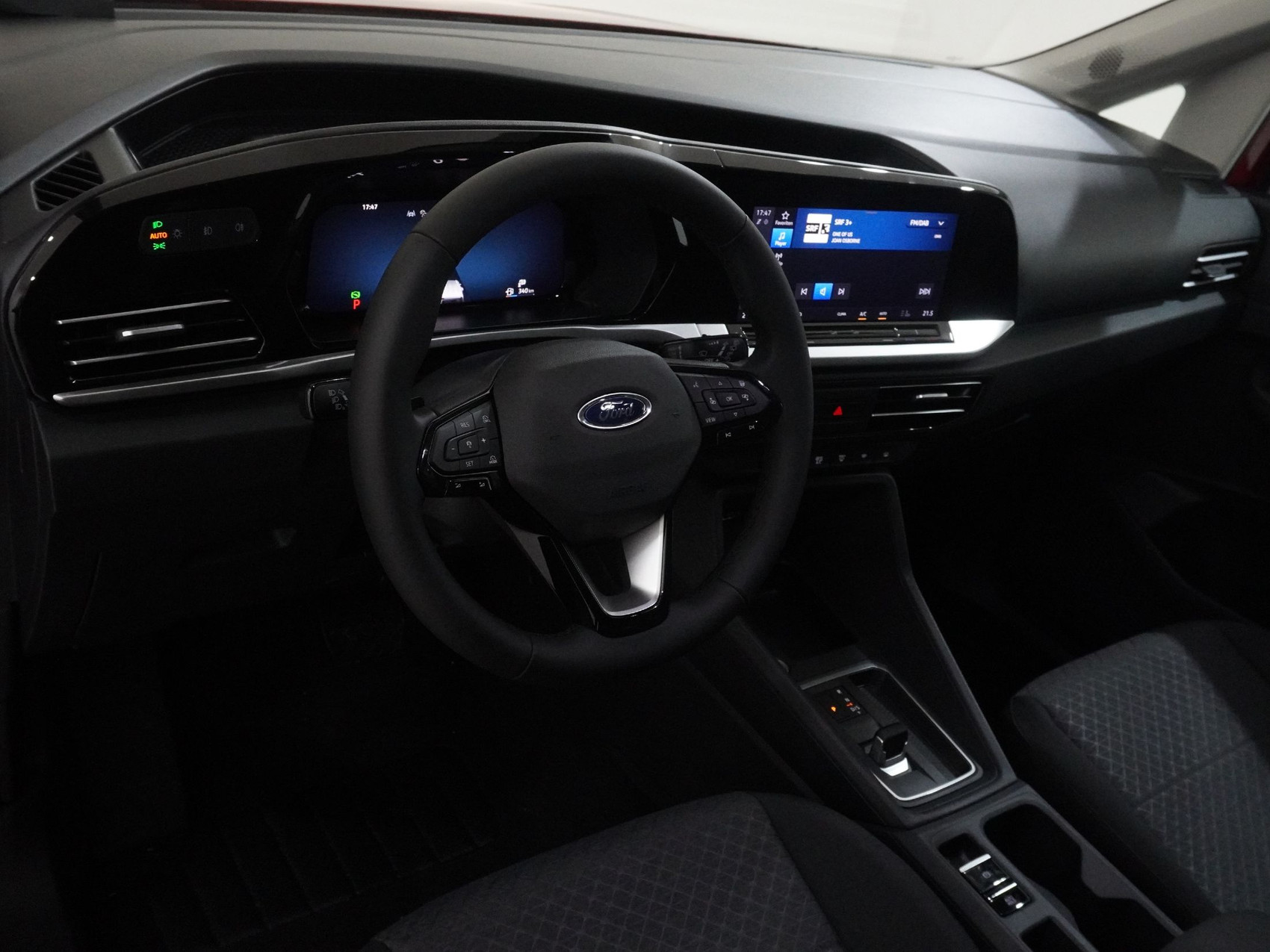 FORD Tourneo Connect 1.5 EcoBoost Titanium 7Plätzer