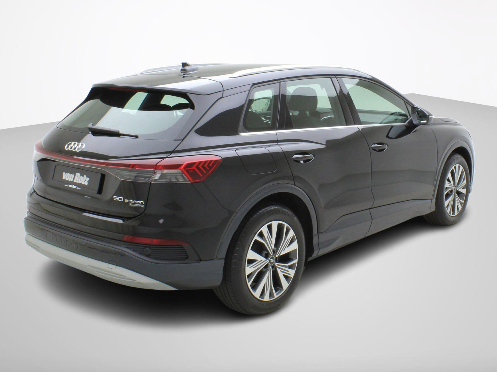 AUDI Q4 e-tron 50 quattro